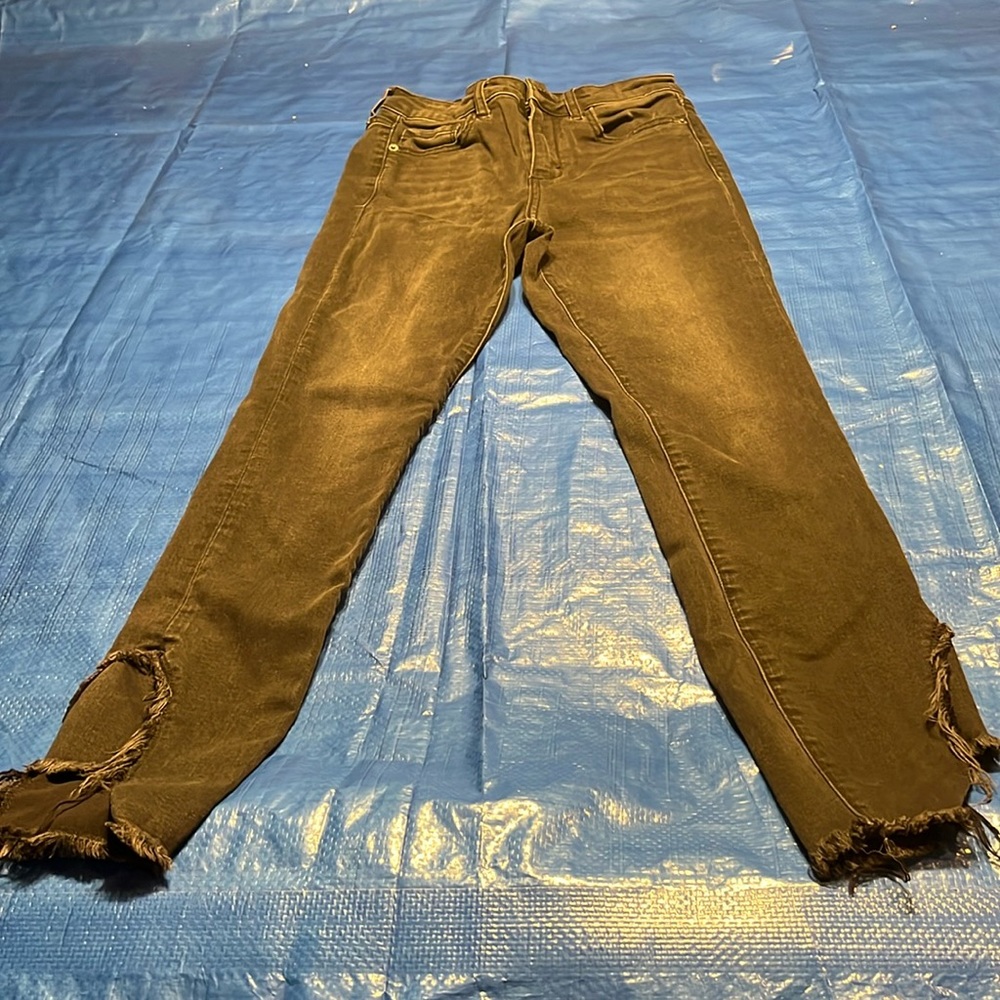 Black distressed jeans stretch